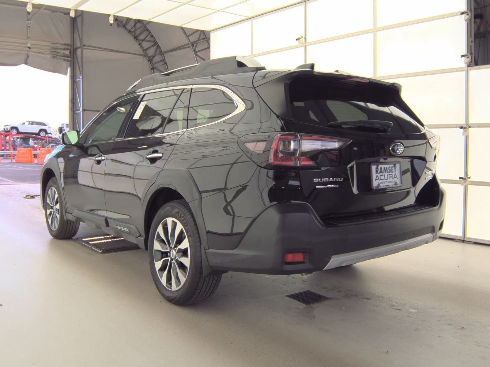 2023 Subaru Outback Touring AWD