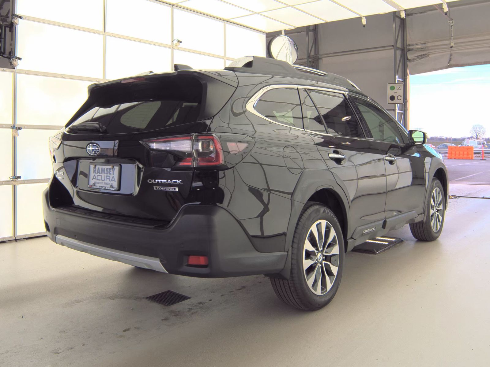 2023 Subaru Outback Touring AWD