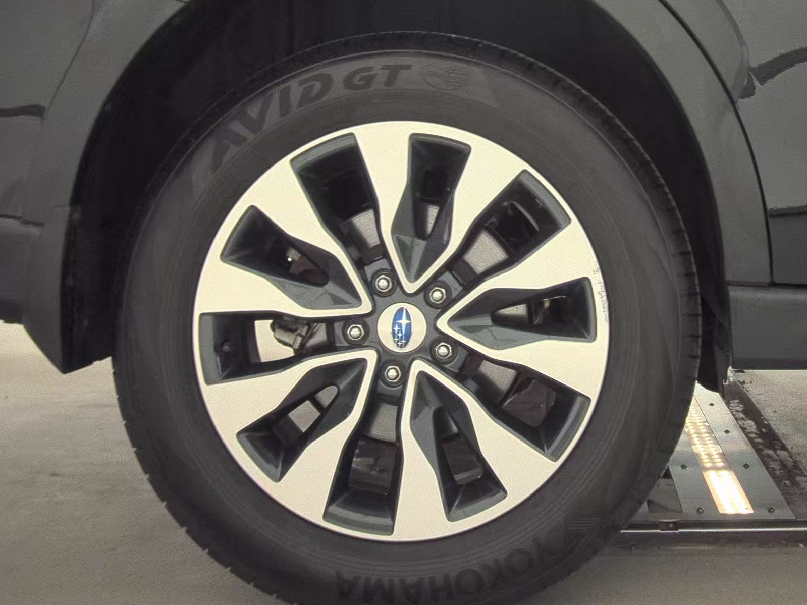 2023 Subaru Outback Touring AWD