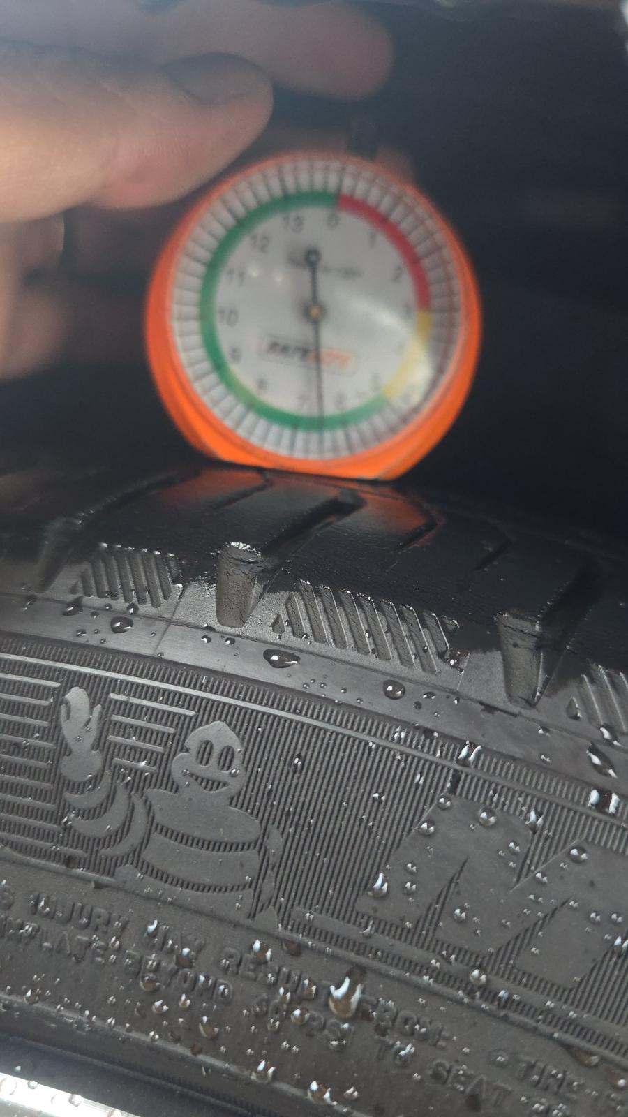 2023 Toyota Prius Limited AWD