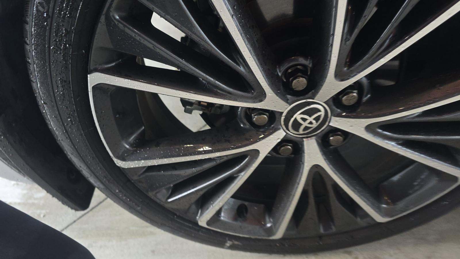 2023 Toyota Prius Limited AWD