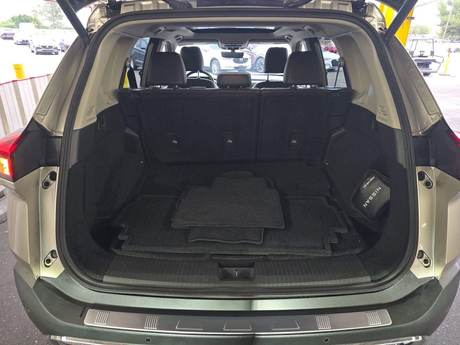 2023 Nissan Rogue Platinum FWD