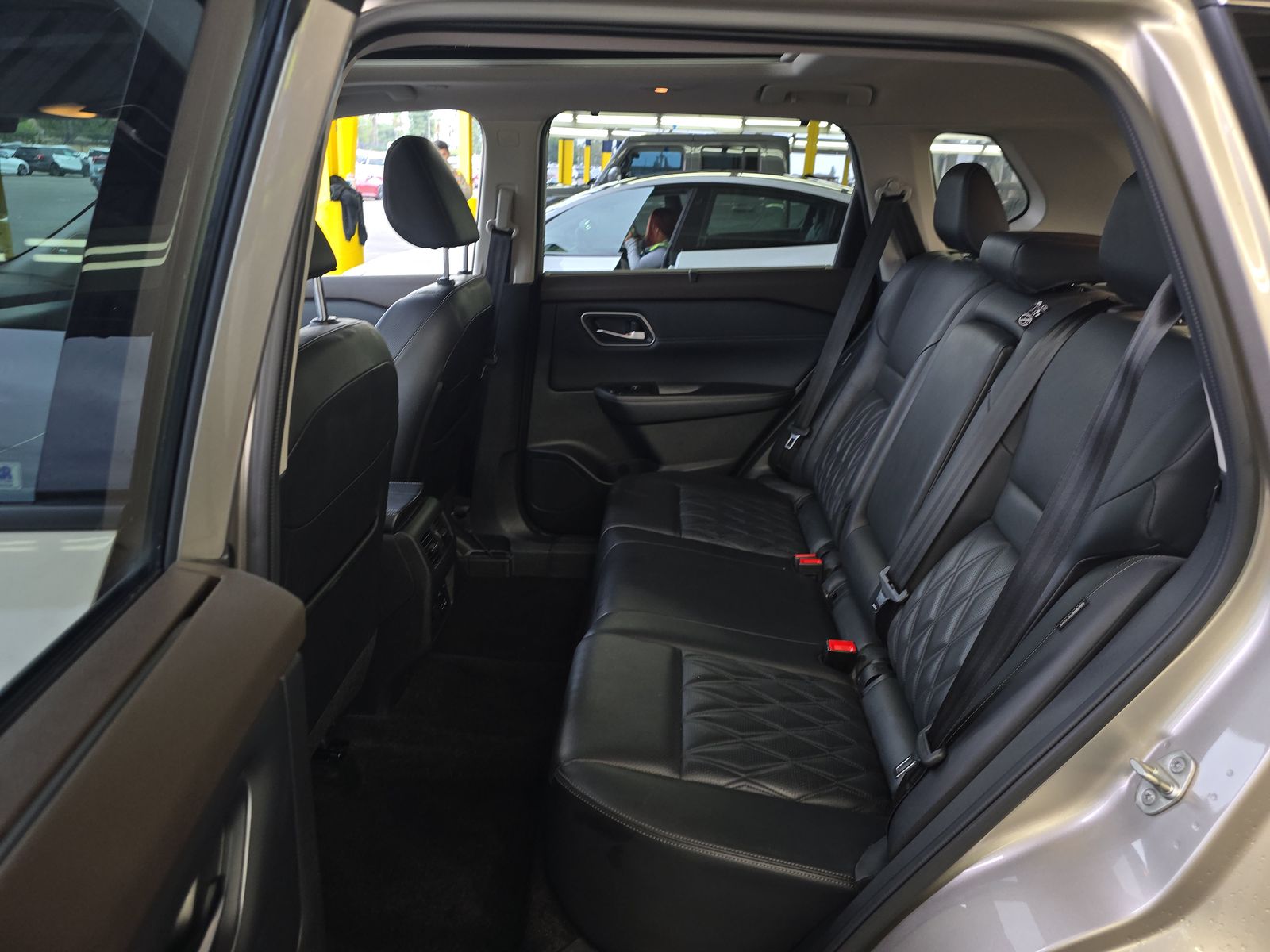 2023 Nissan Rogue Platinum FWD