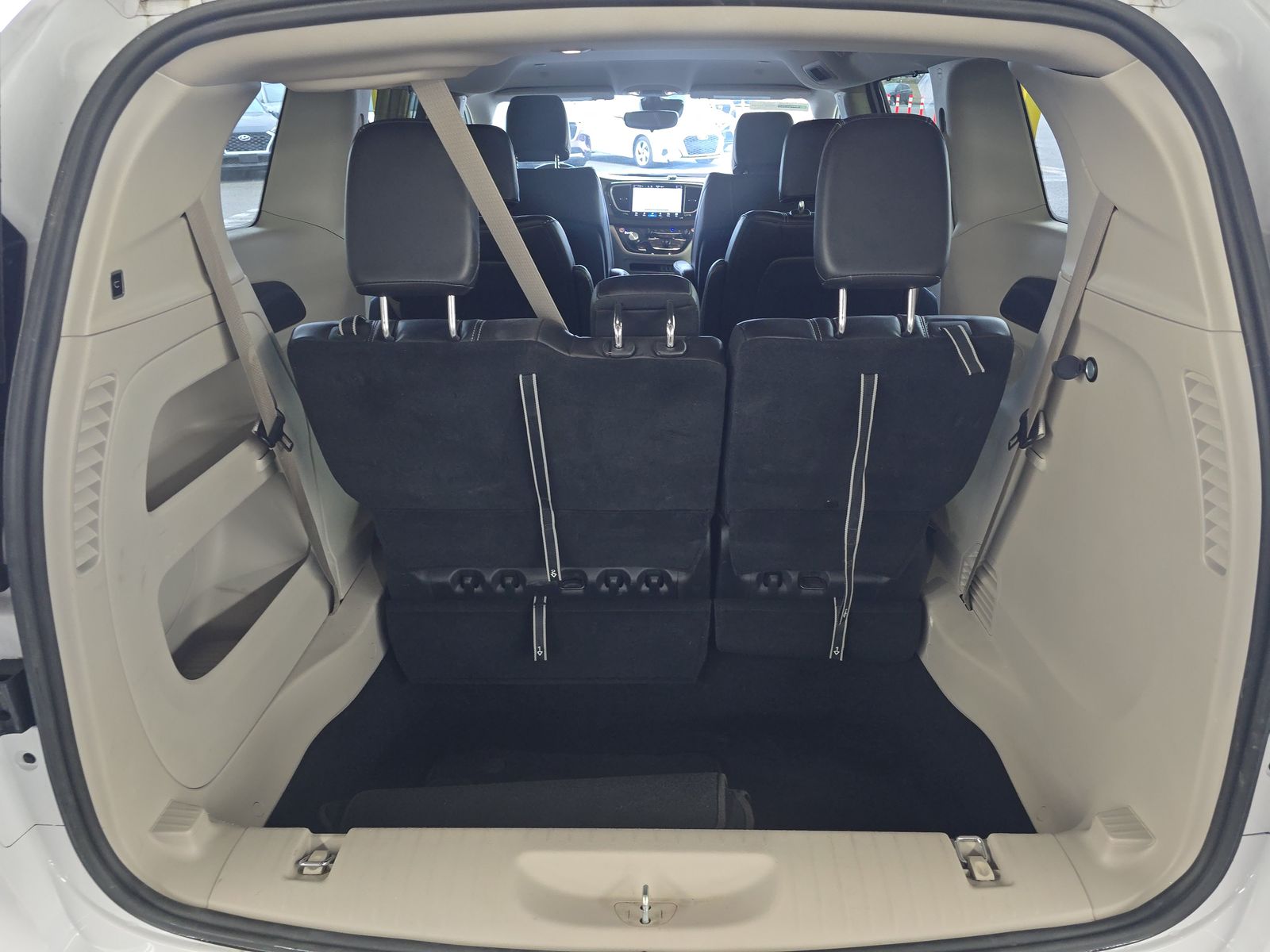 2024 Chrysler Pacifica Touring L FWD