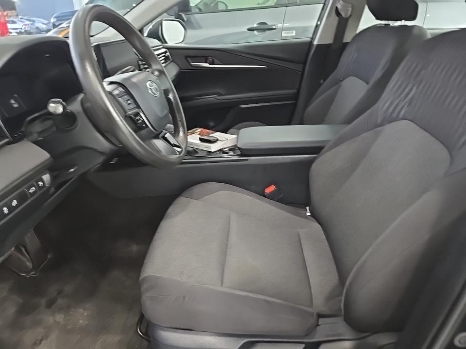 2025 Toyota Camry LE FWD