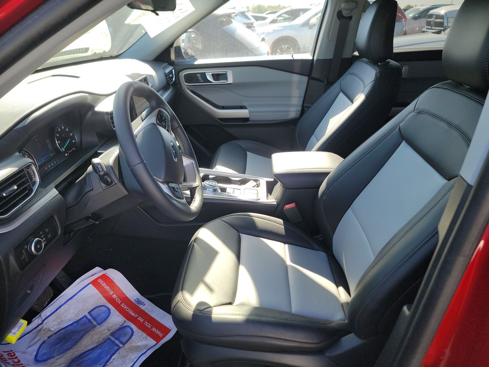 2024 Ford Explorer XLT RWD