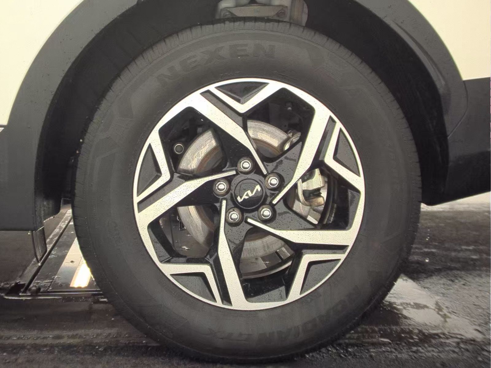 2024 Kia Sportage LX AWD