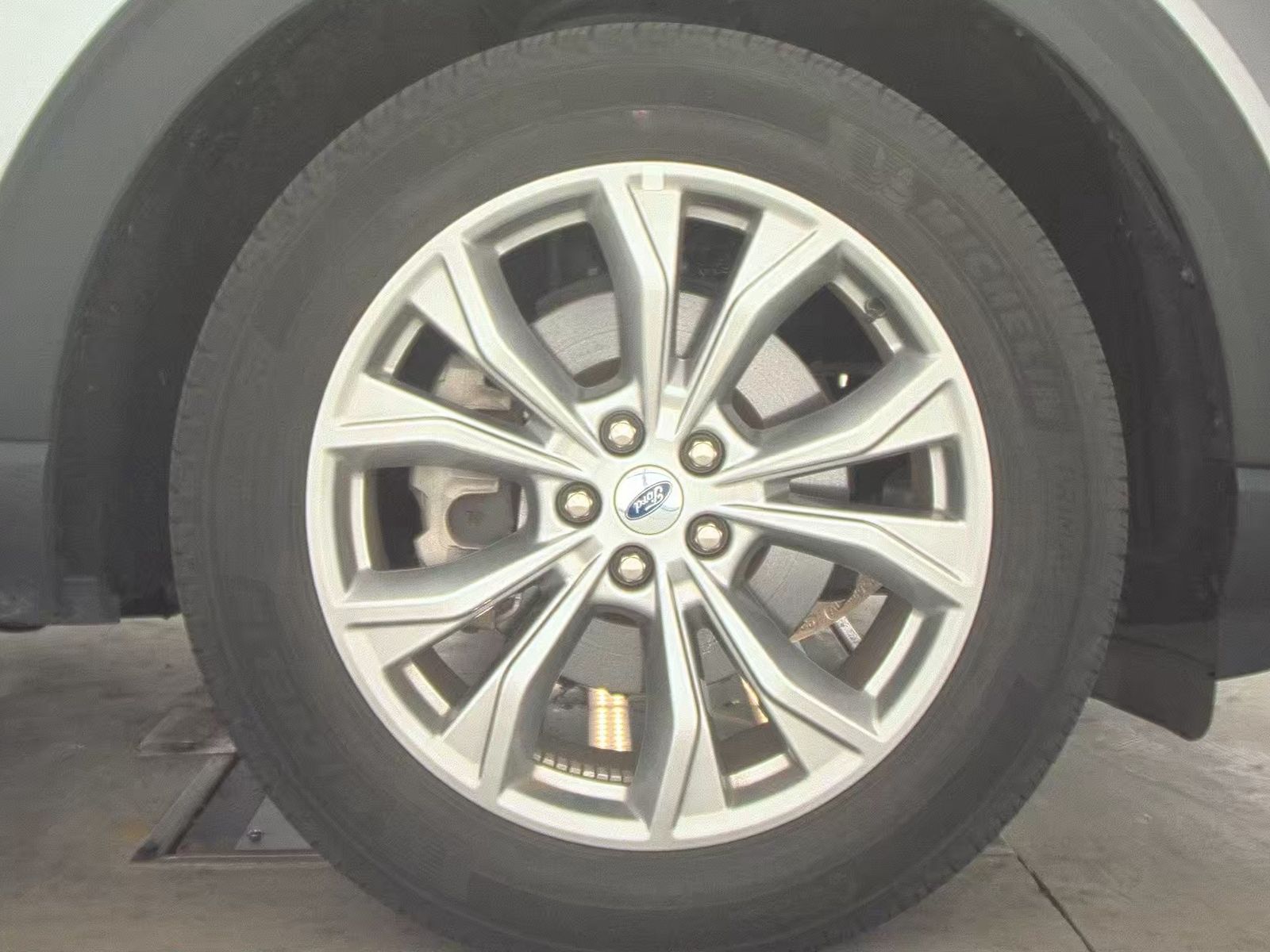 2023 Ford Explorer Limited AWD