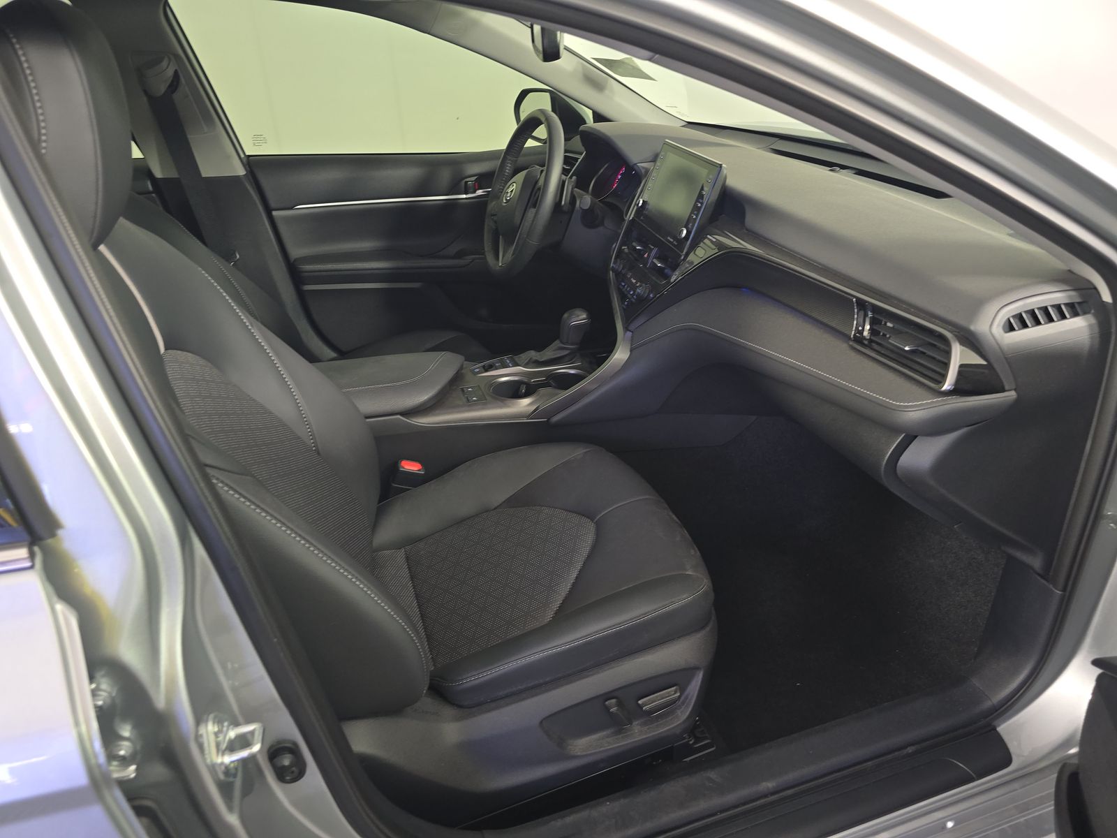 2022 Toyota Camry XSE FWD