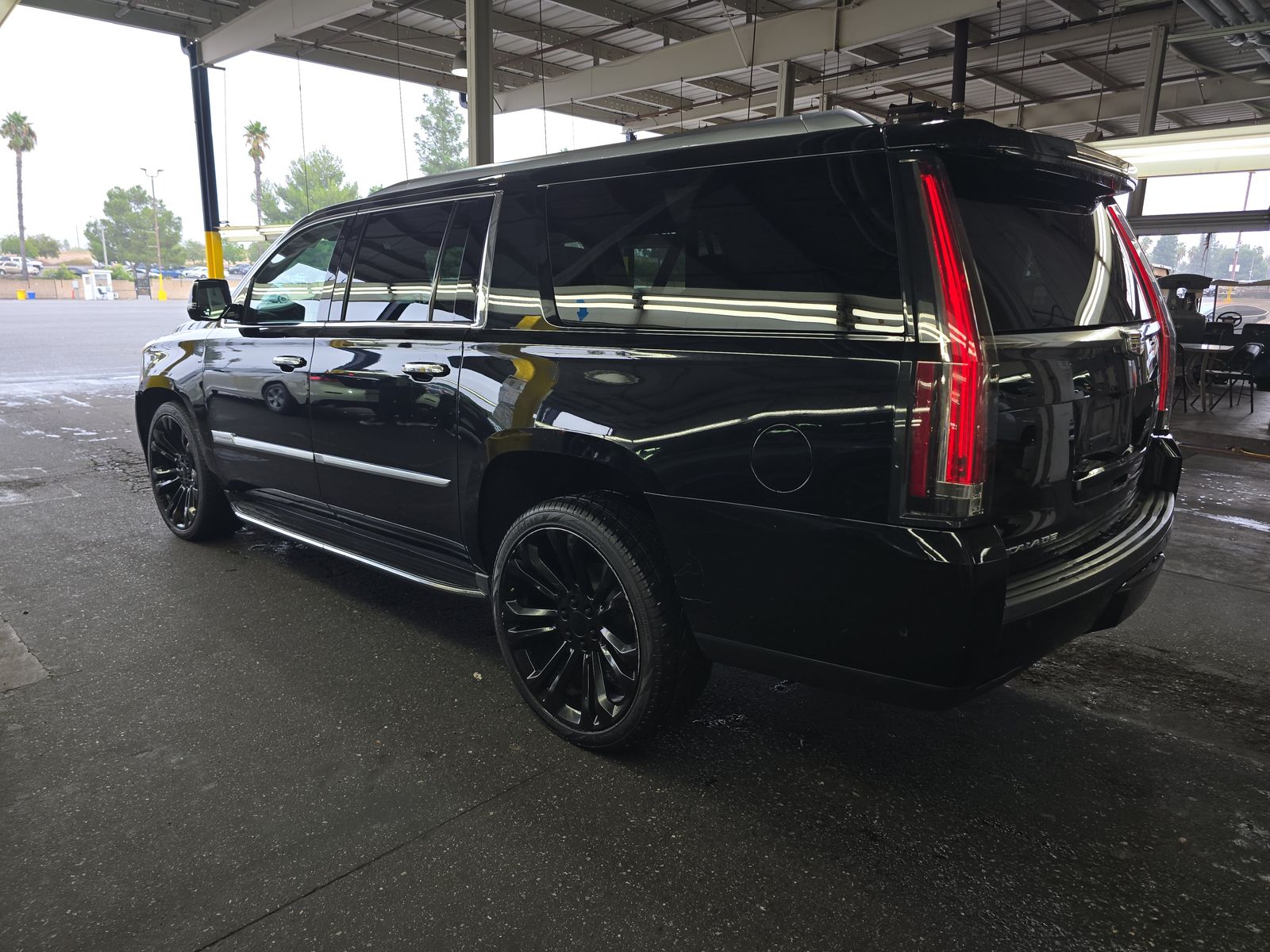 2020 Cadillac Escalade ESV Luxury AWD