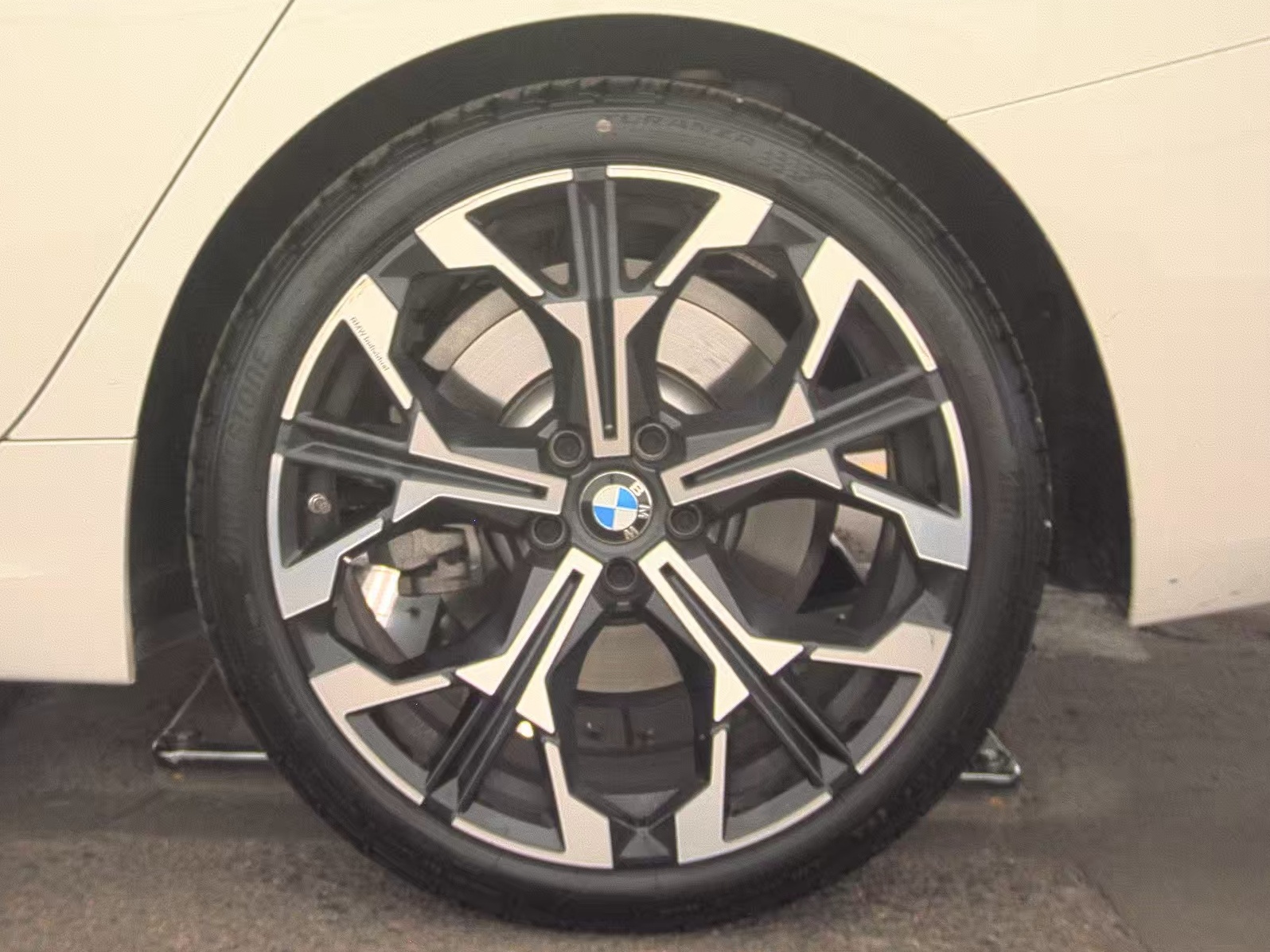 2025 BMW 3 Series 330i xDrive AWD