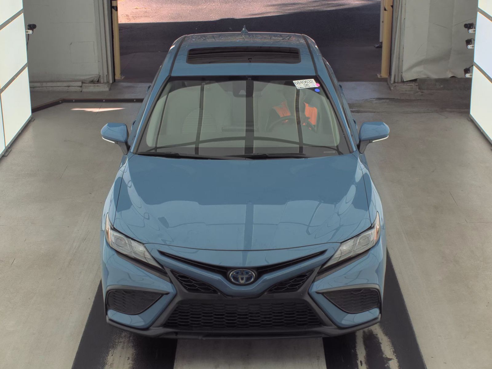 2023 Toyota Camry Hybrid SE FWD