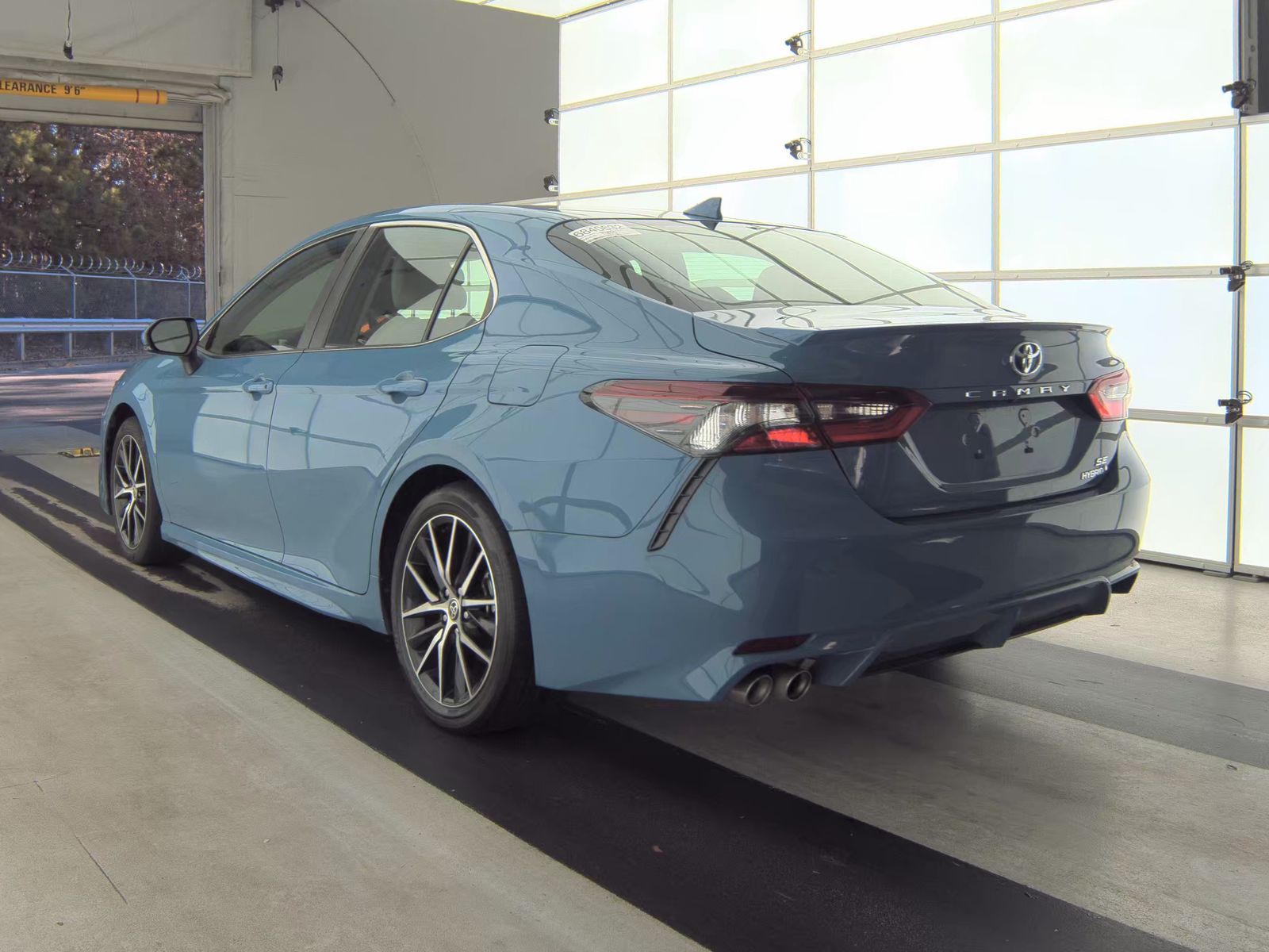 2023 Toyota Camry Hybrid SE FWD