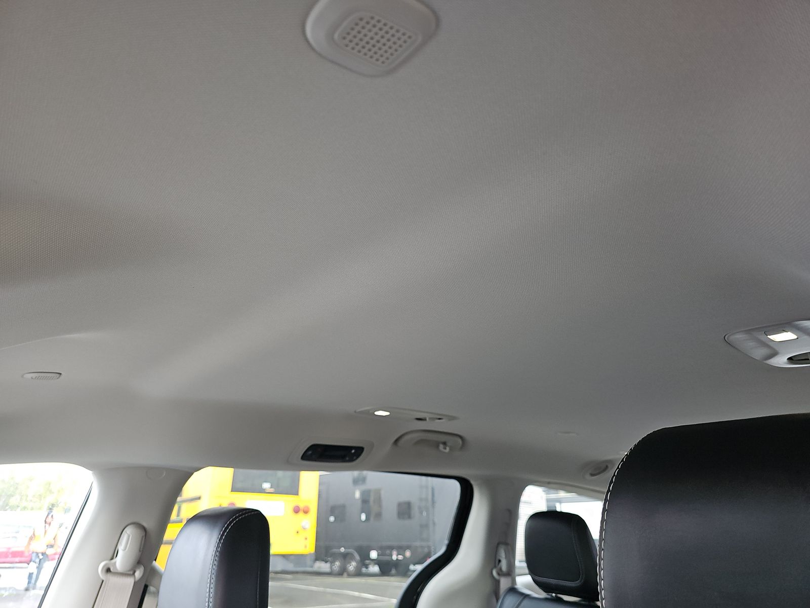 2024 Chrysler Pacifica Hybrid Select FWD