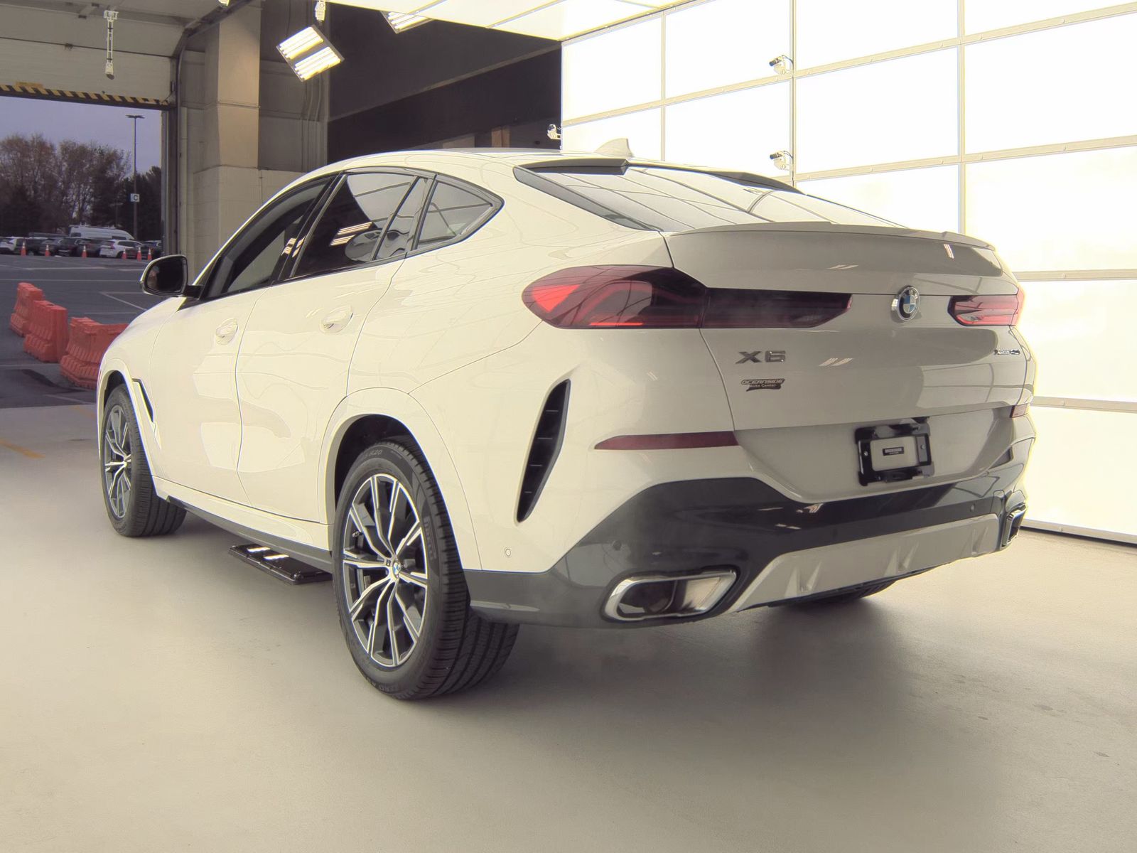 2023 BMW X6 xDrive40i AWD