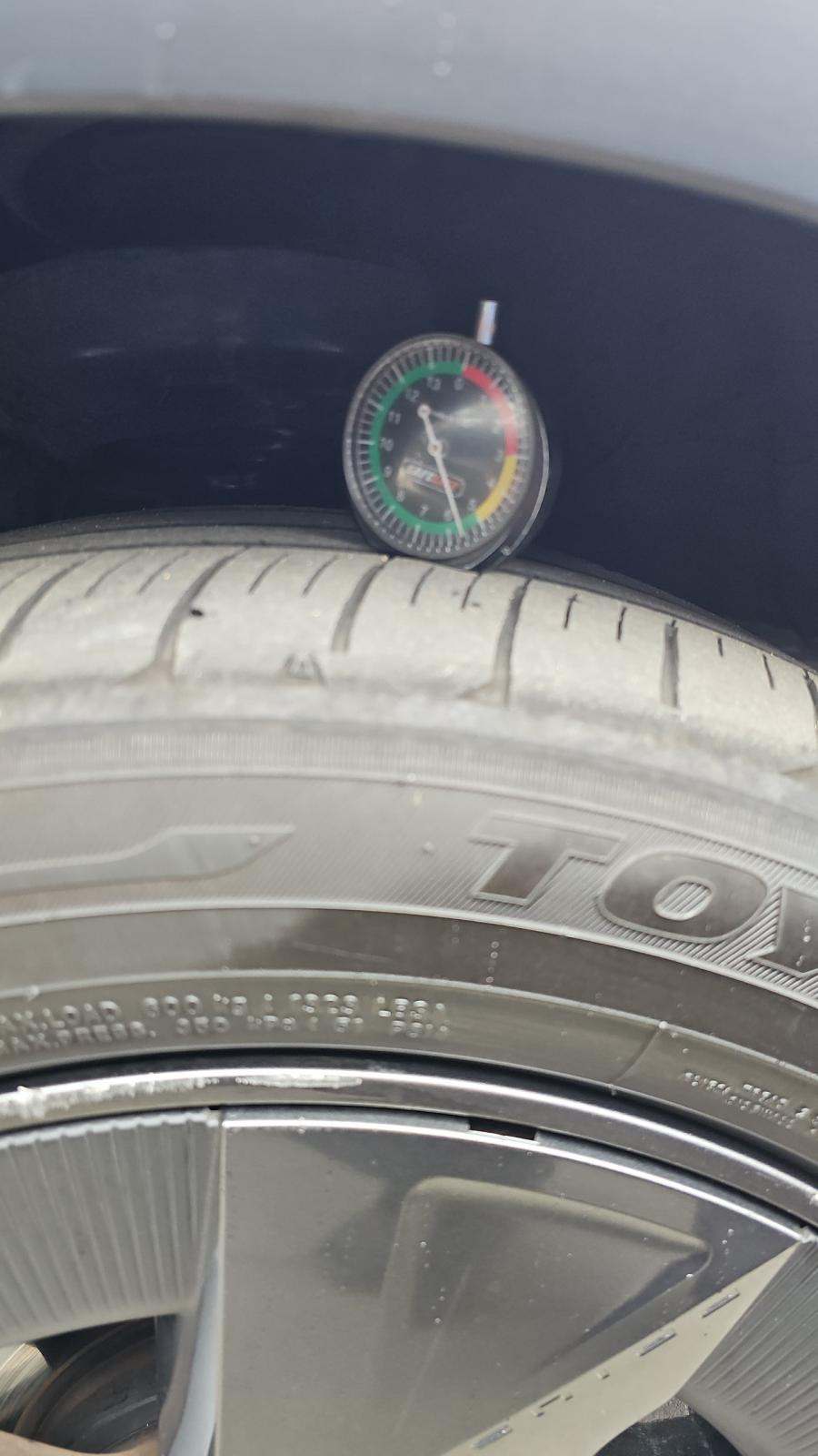 2024 Toyota Prius LE FWD