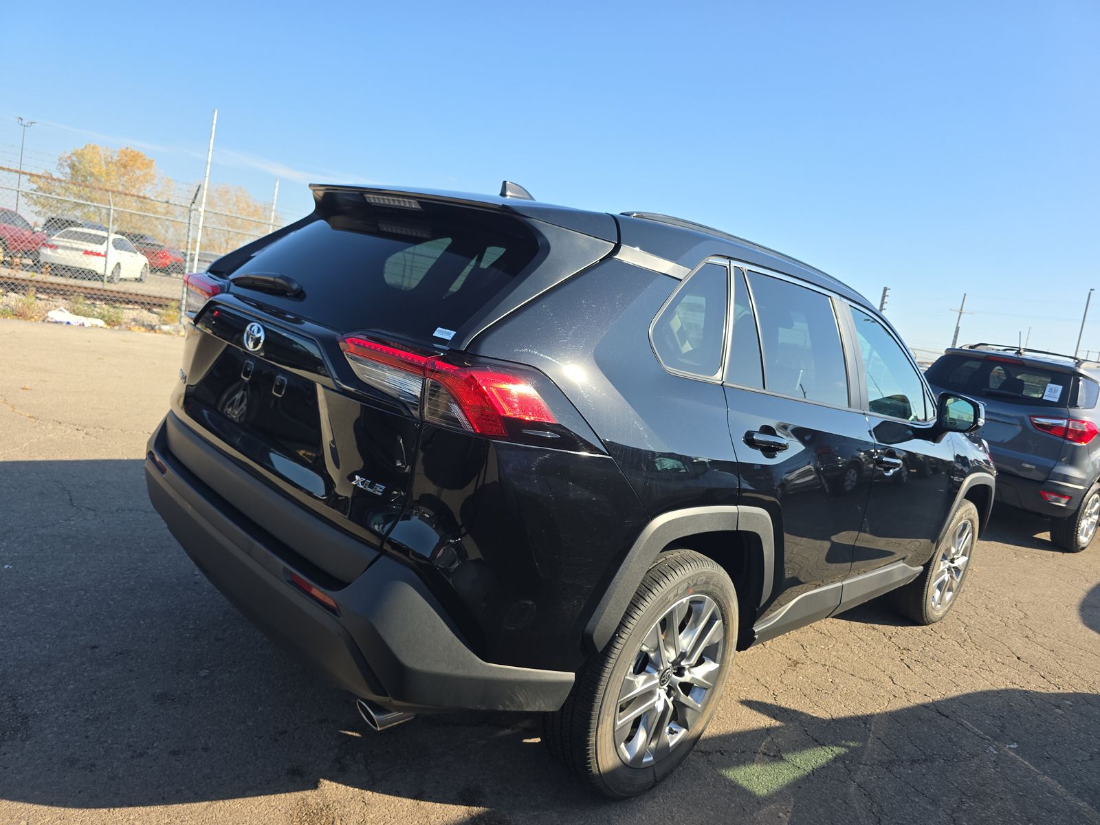 2025 Toyota RAV4 XLE Premium FWD