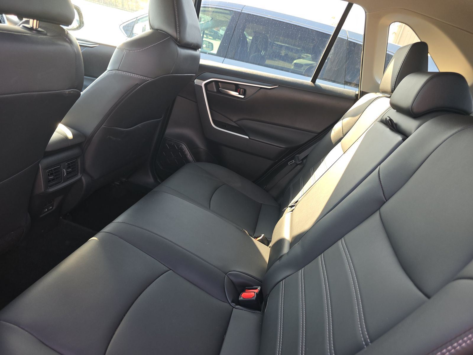 2025 Toyota RAV4 XLE Premium FWD