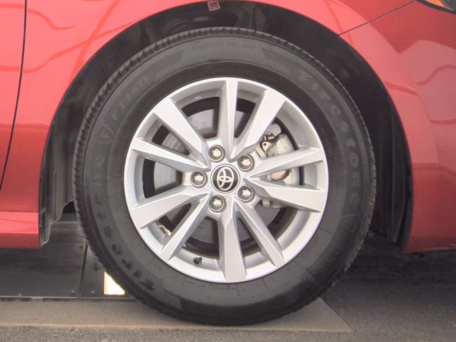 2025 Toyota Camry LE FWD