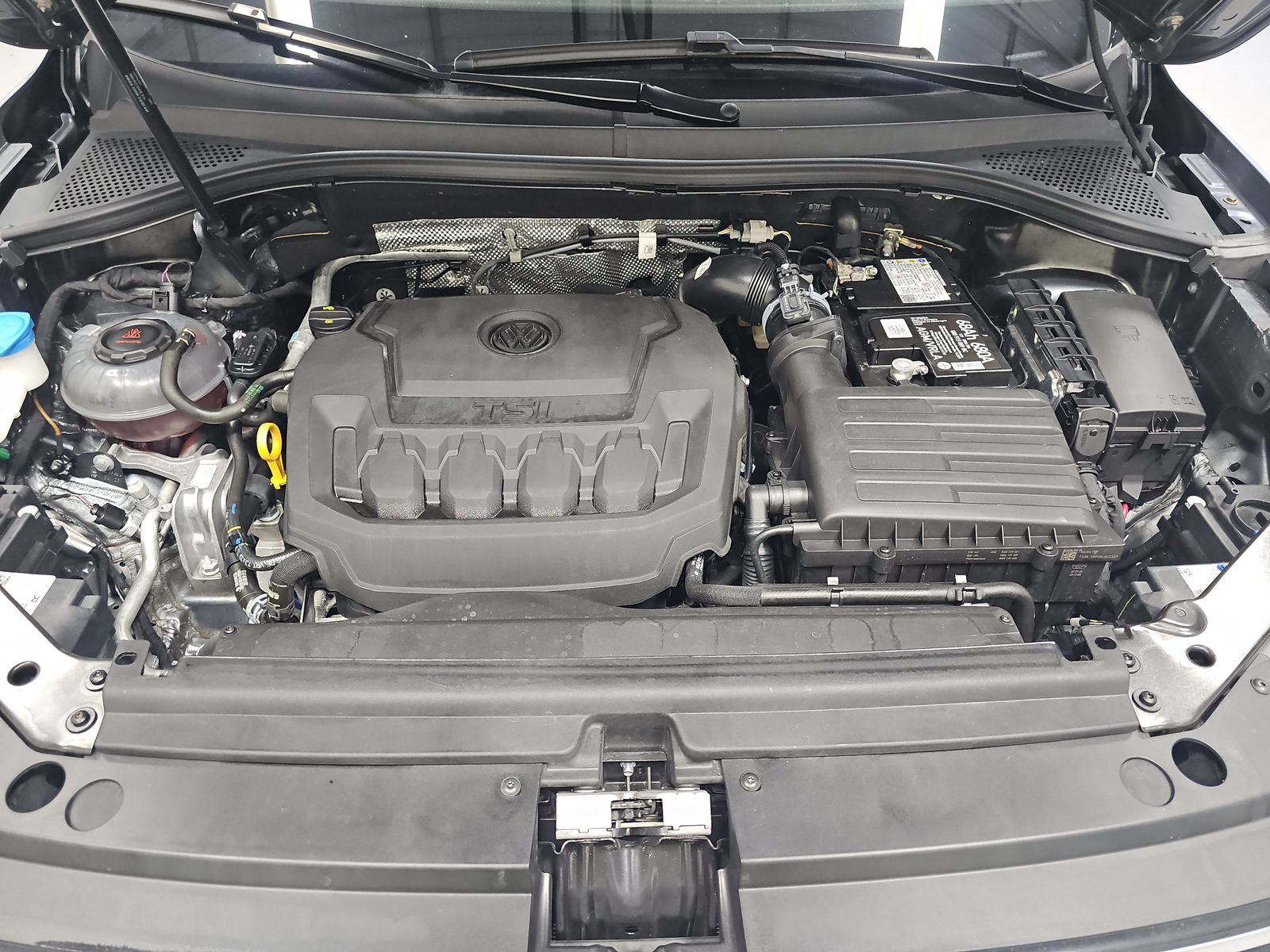 2024 Volkswagen Tiguan 2.0T SE R-Line Black FWD