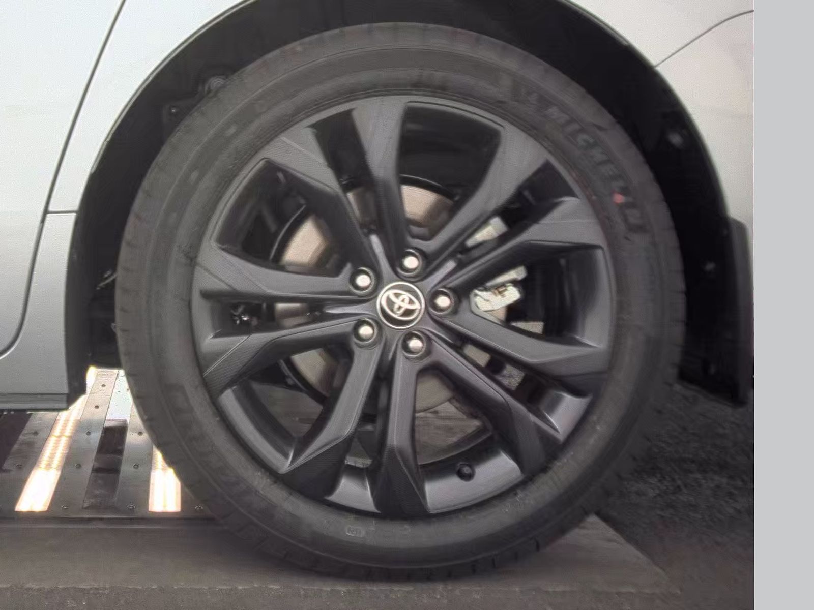 2025 Toyota Sienna XSE FWD