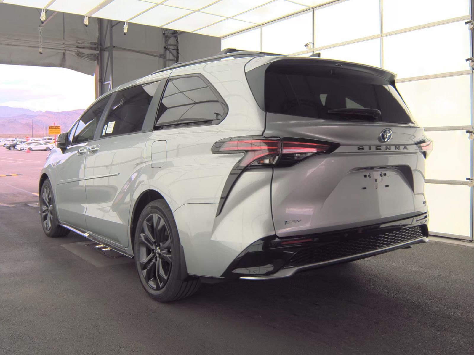 2025 Toyota Sienna XSE FWD