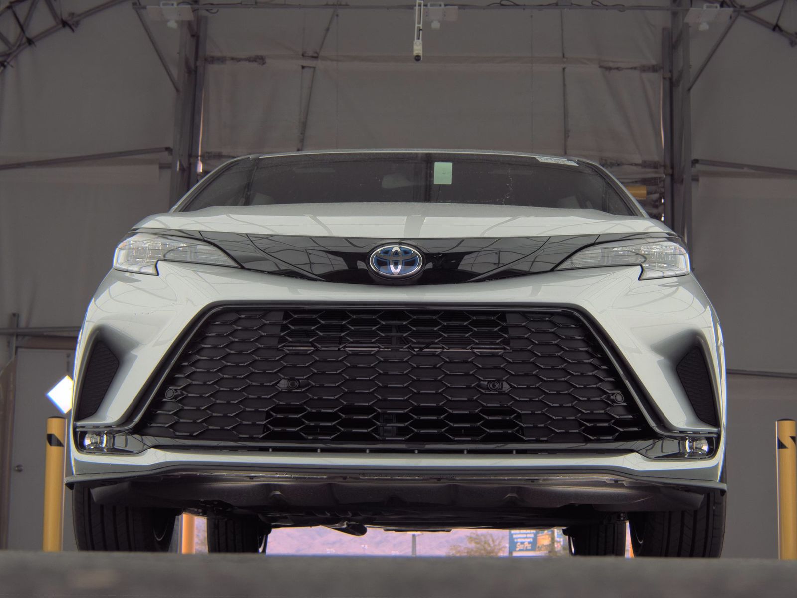 2025 Toyota Sienna XSE FWD