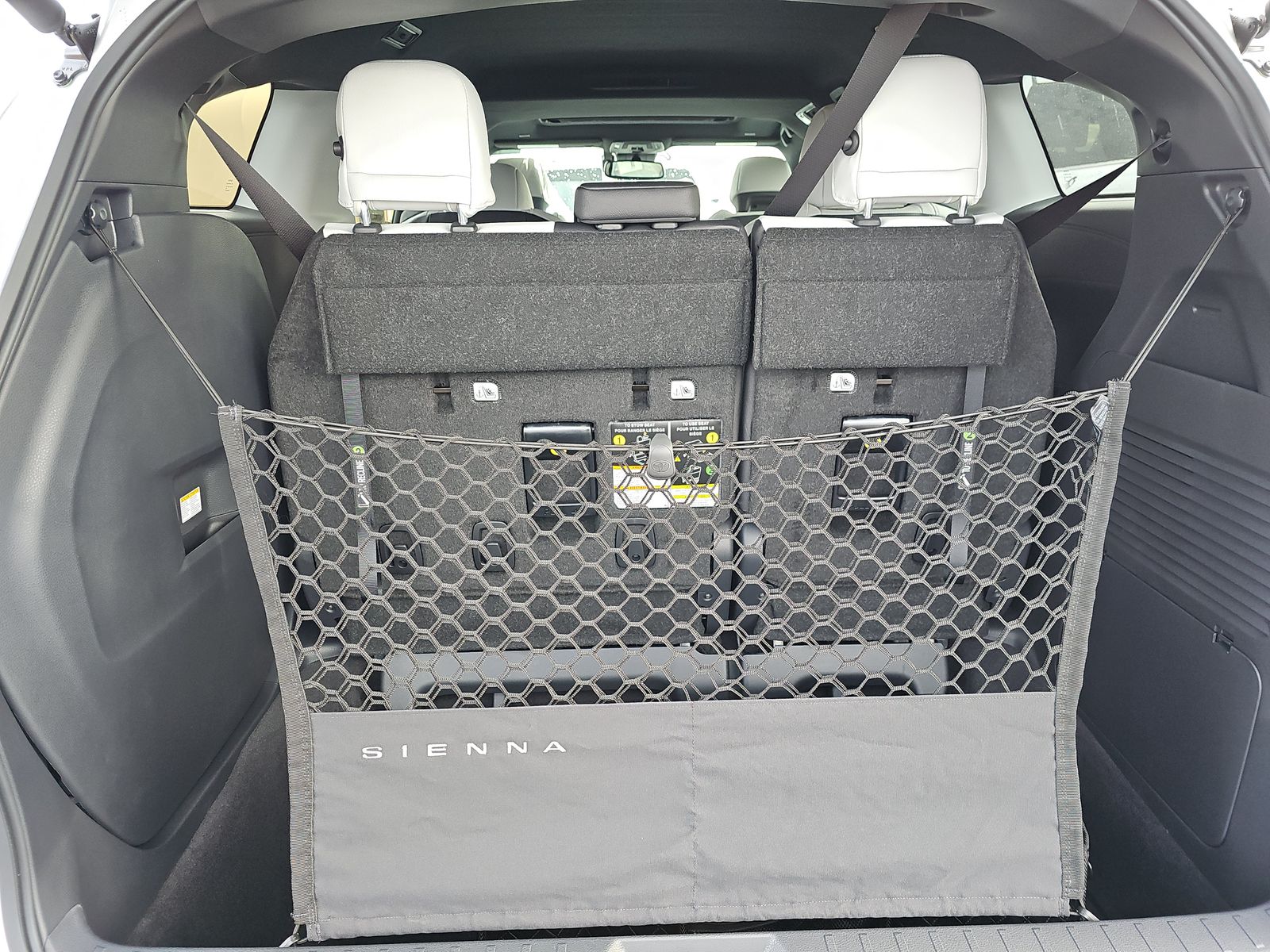 2025 Toyota Sienna XSE FWD