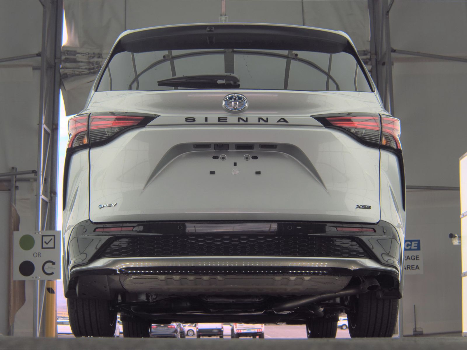 2025 Toyota Sienna XSE FWD