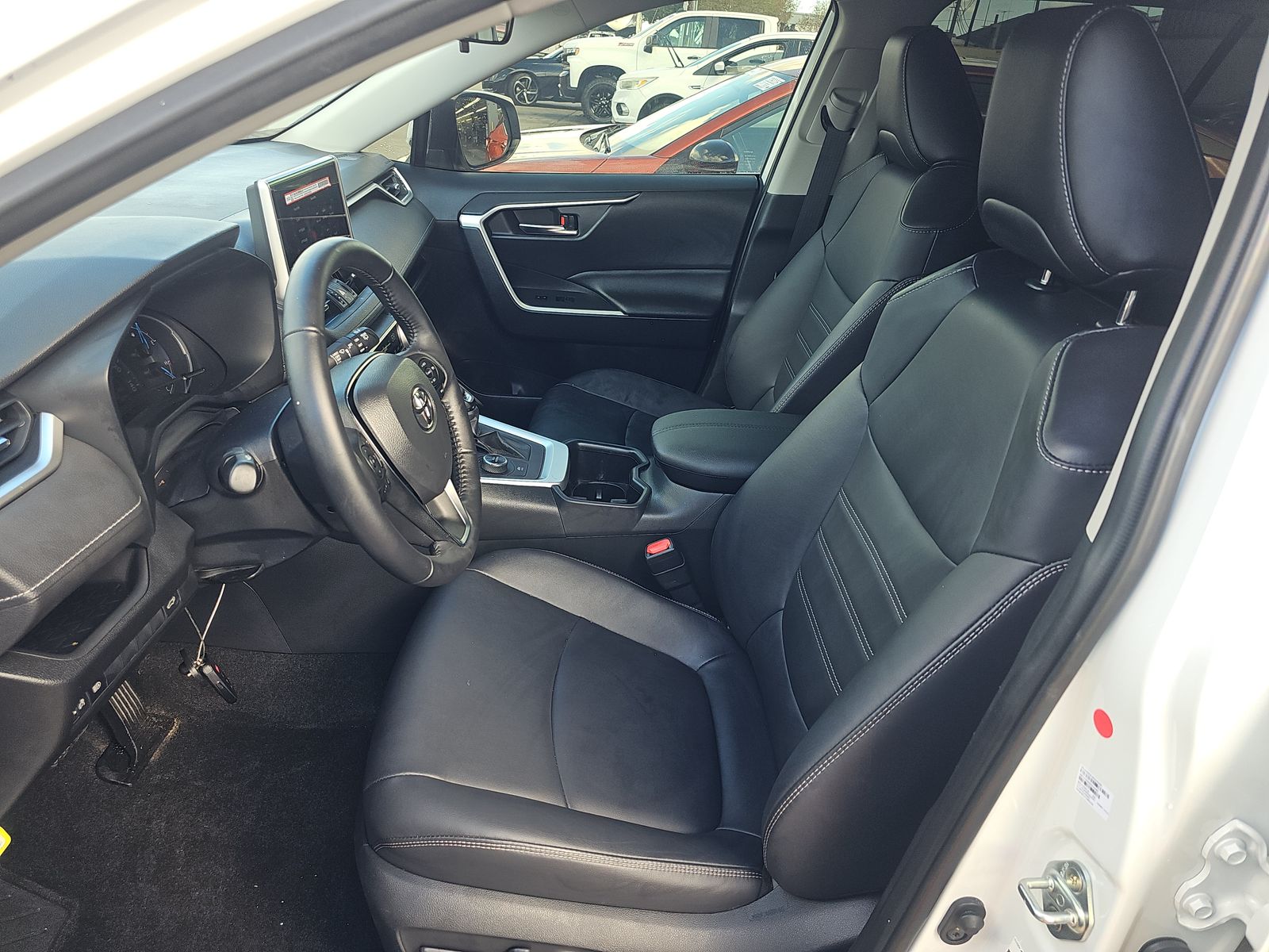 2025 Toyota RAV4 Hybrid XLE Premium AWD