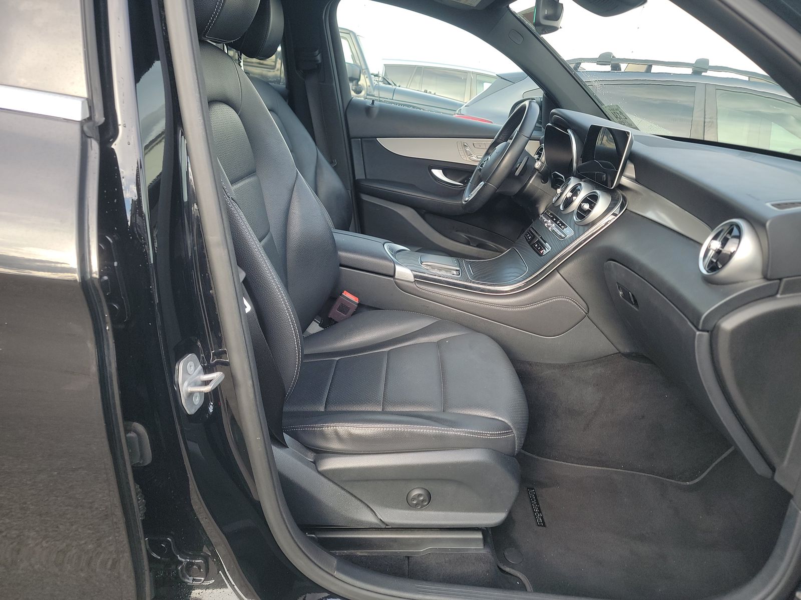 2021 Mercedes-Benz GLC GLC 300 AWD