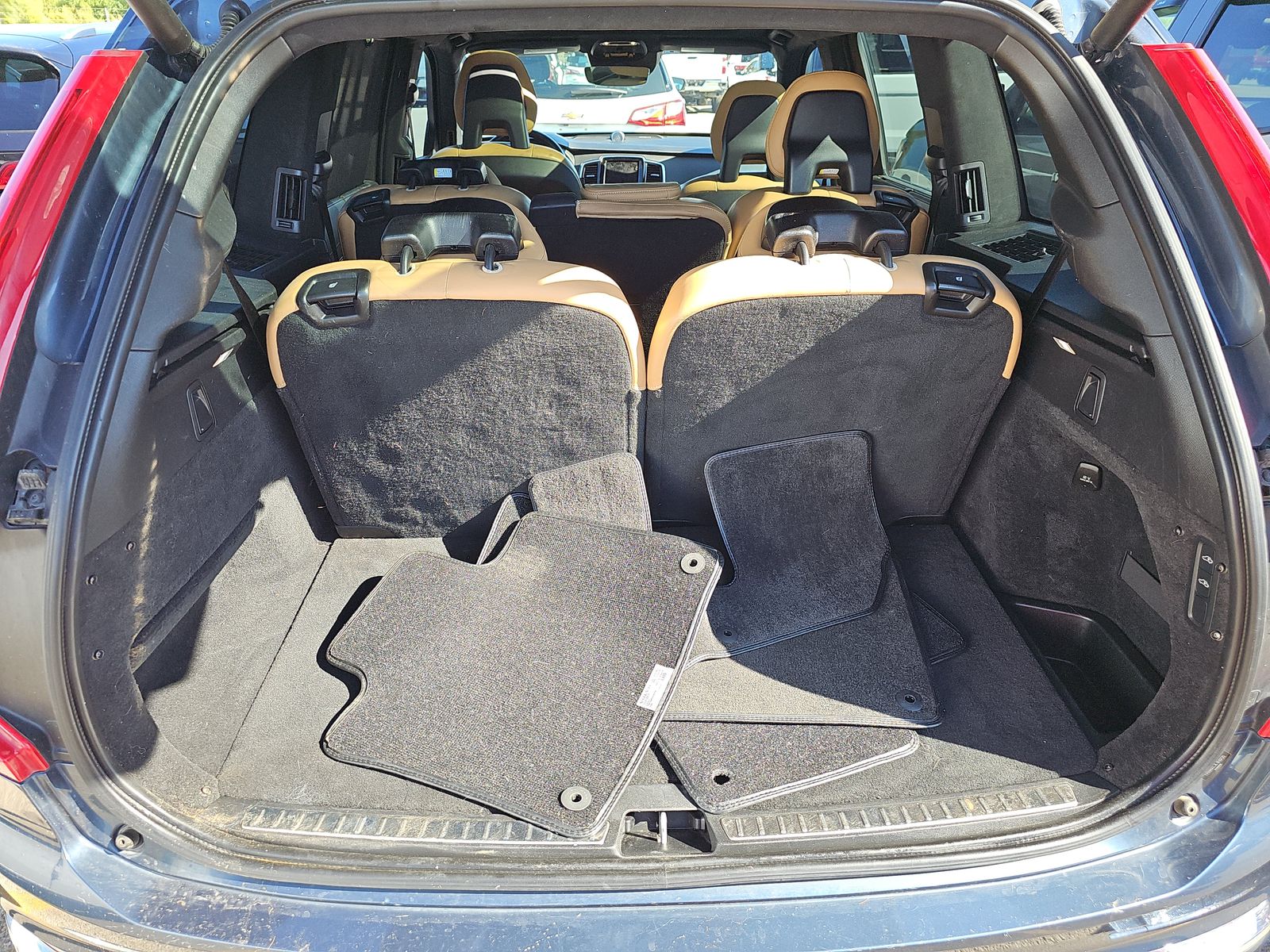 2020 Volvo XC90 Plug-In Hybrid T8 Inscription AWD