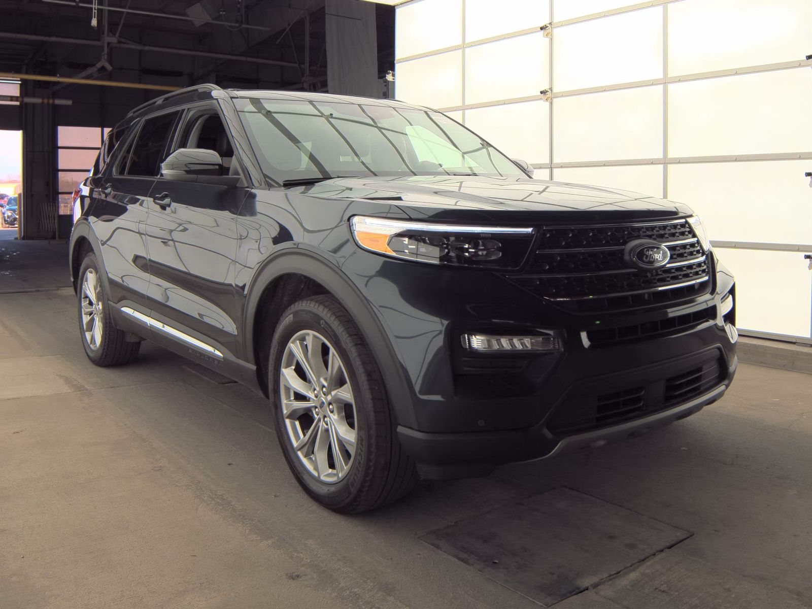 2024 Ford Explorer XLT AWD