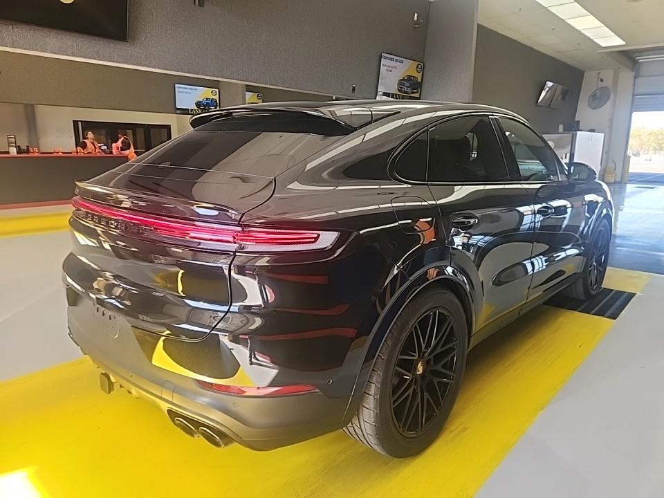2024 Porsche Cayenne Base AWD