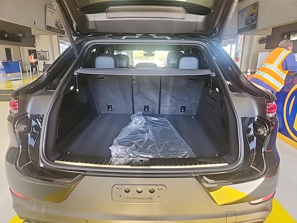 2024 Porsche Cayenne Base AWD