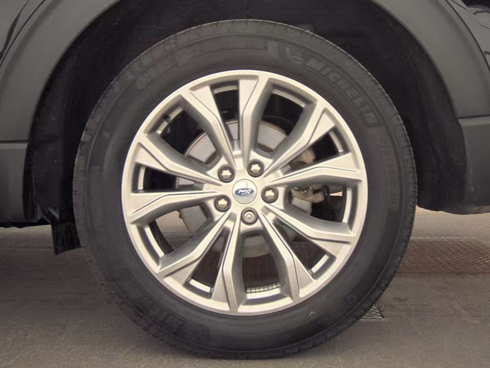 2023 Ford Explorer Limited AWD