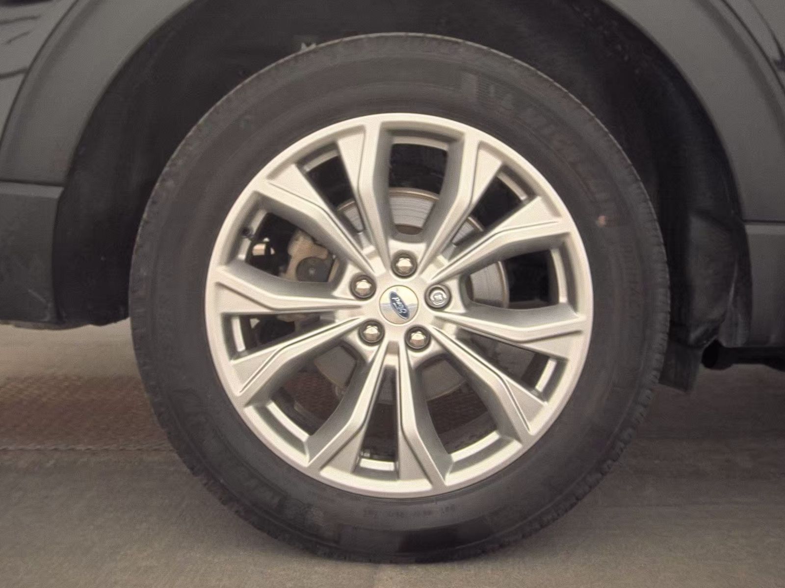 2023 Ford Explorer Limited AWD