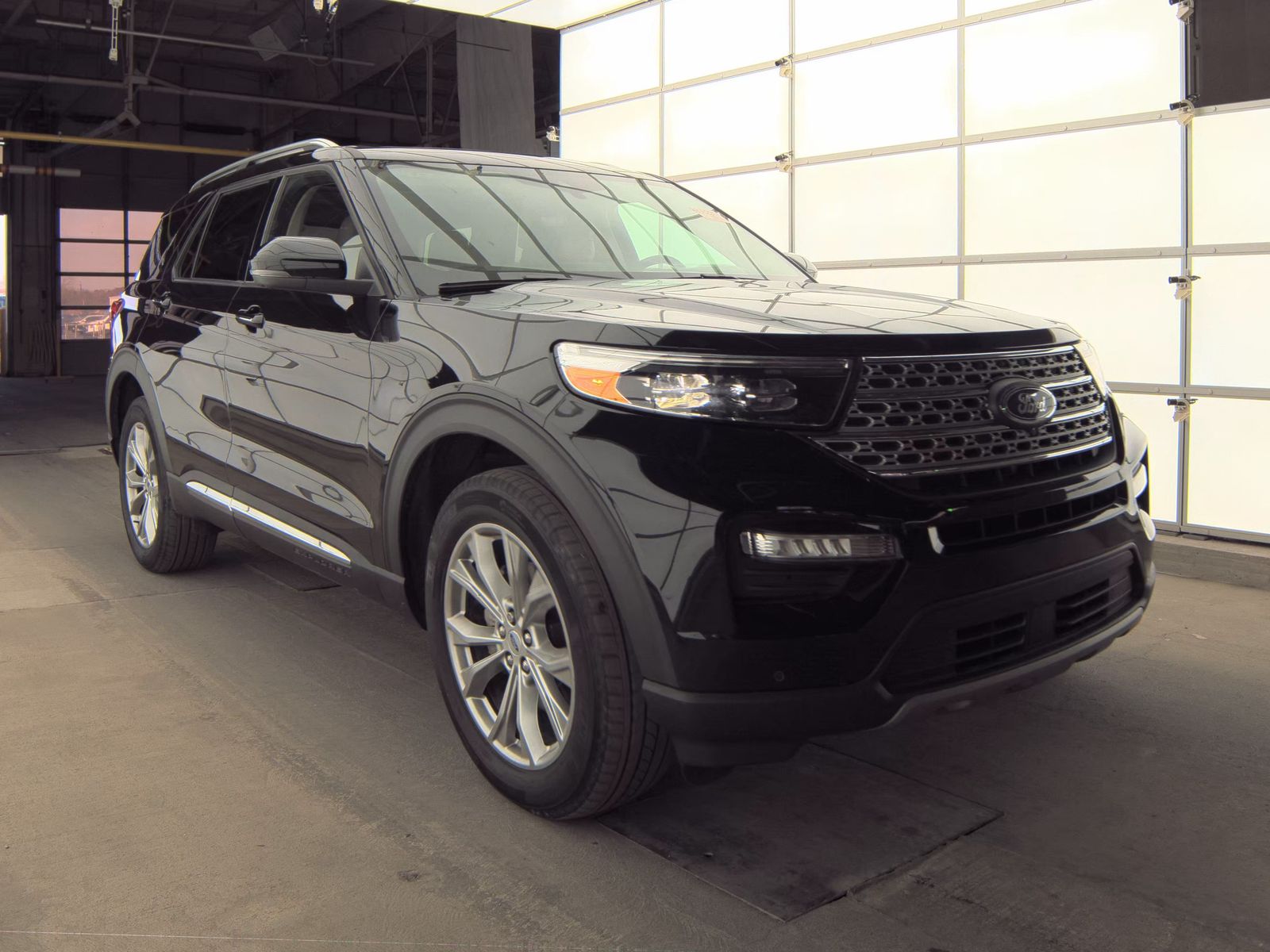 2023 Ford Explorer Limited AWD