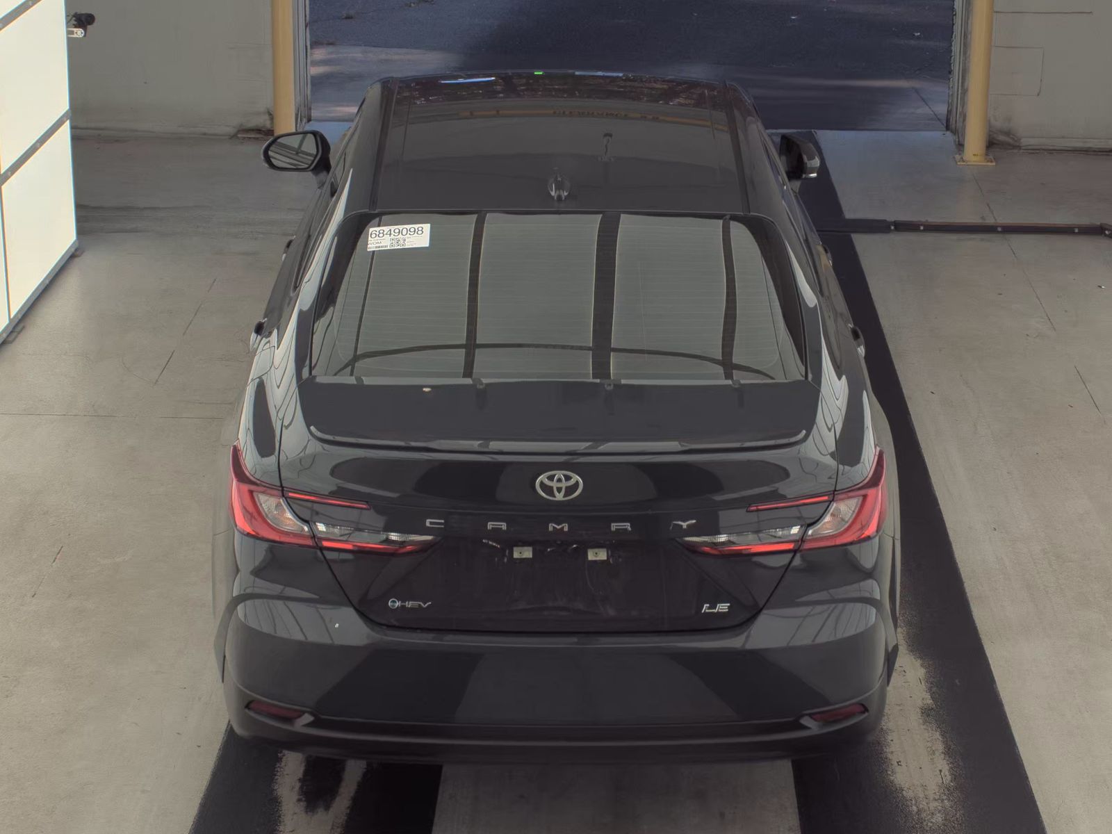 2025 Toyota Camry LE FWD