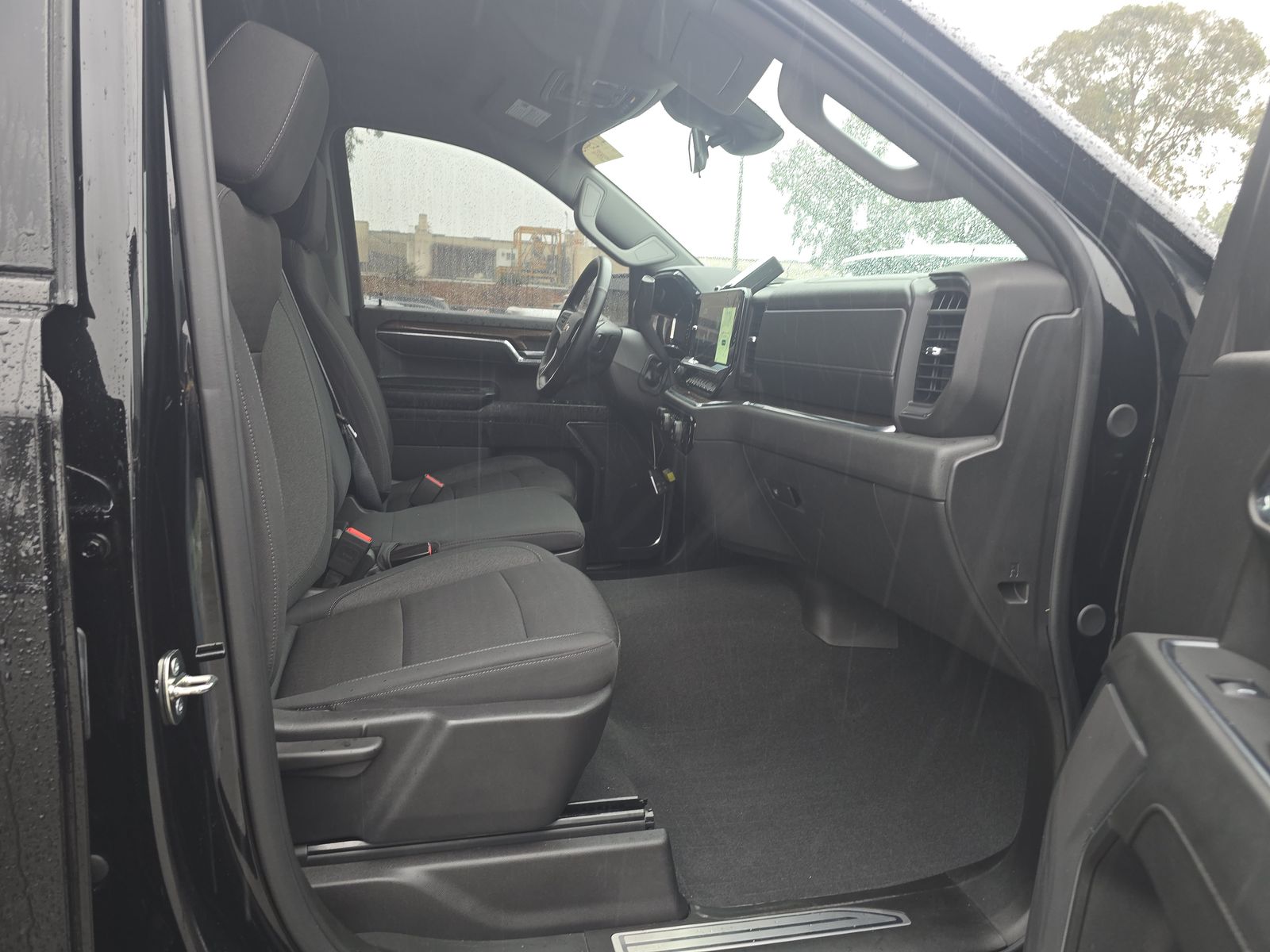 2024 Chevrolet Silverado 1500 LT RWD