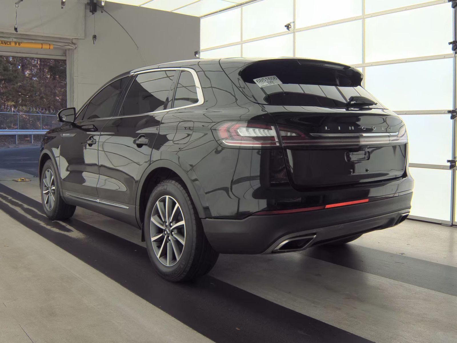 2022 Lincoln Nautilus Standard FWD