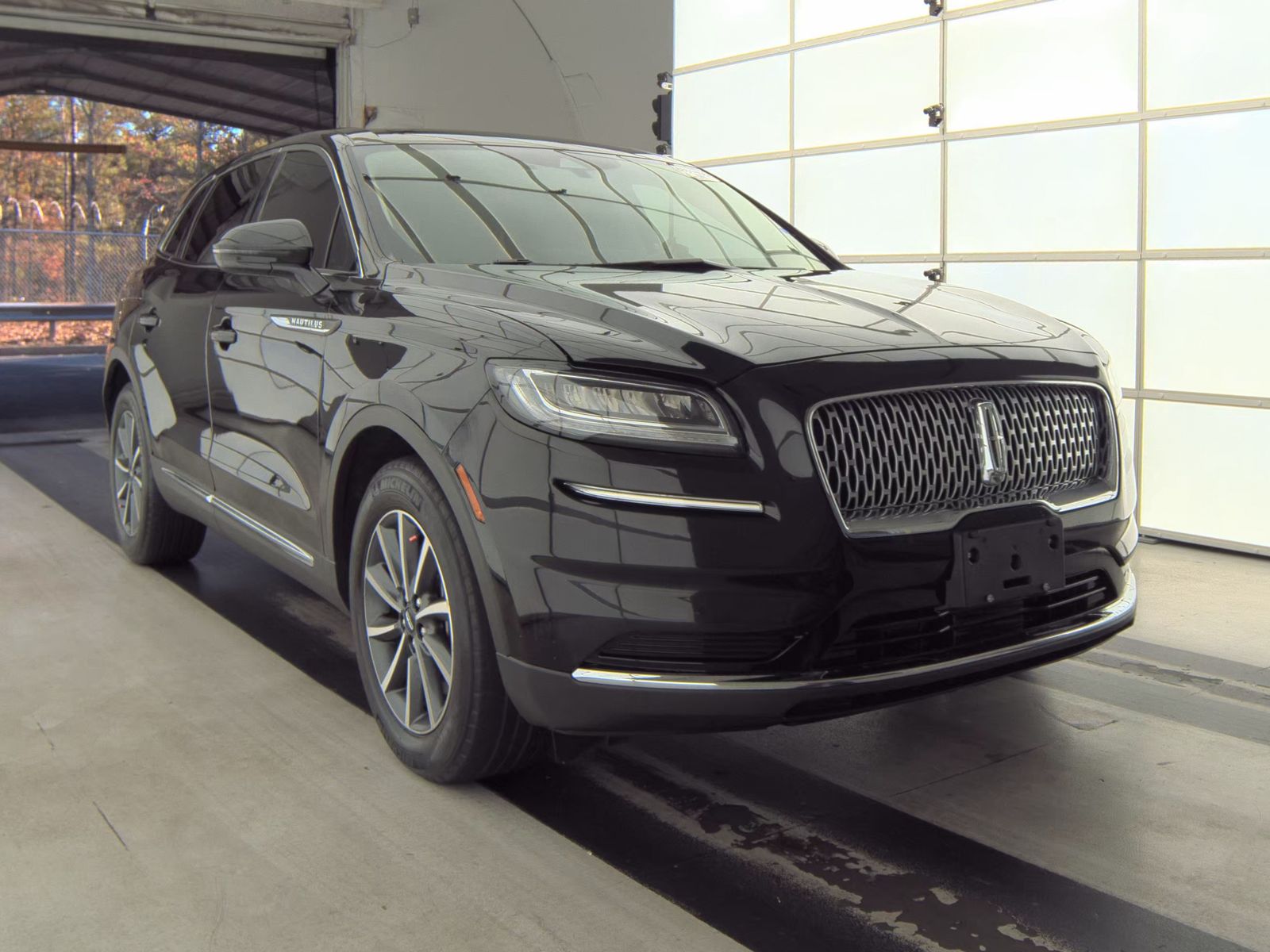 2022 Lincoln Nautilus Standard FWD