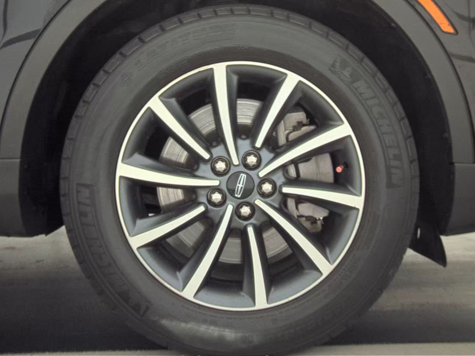 2022 Lincoln Nautilus Standard FWD