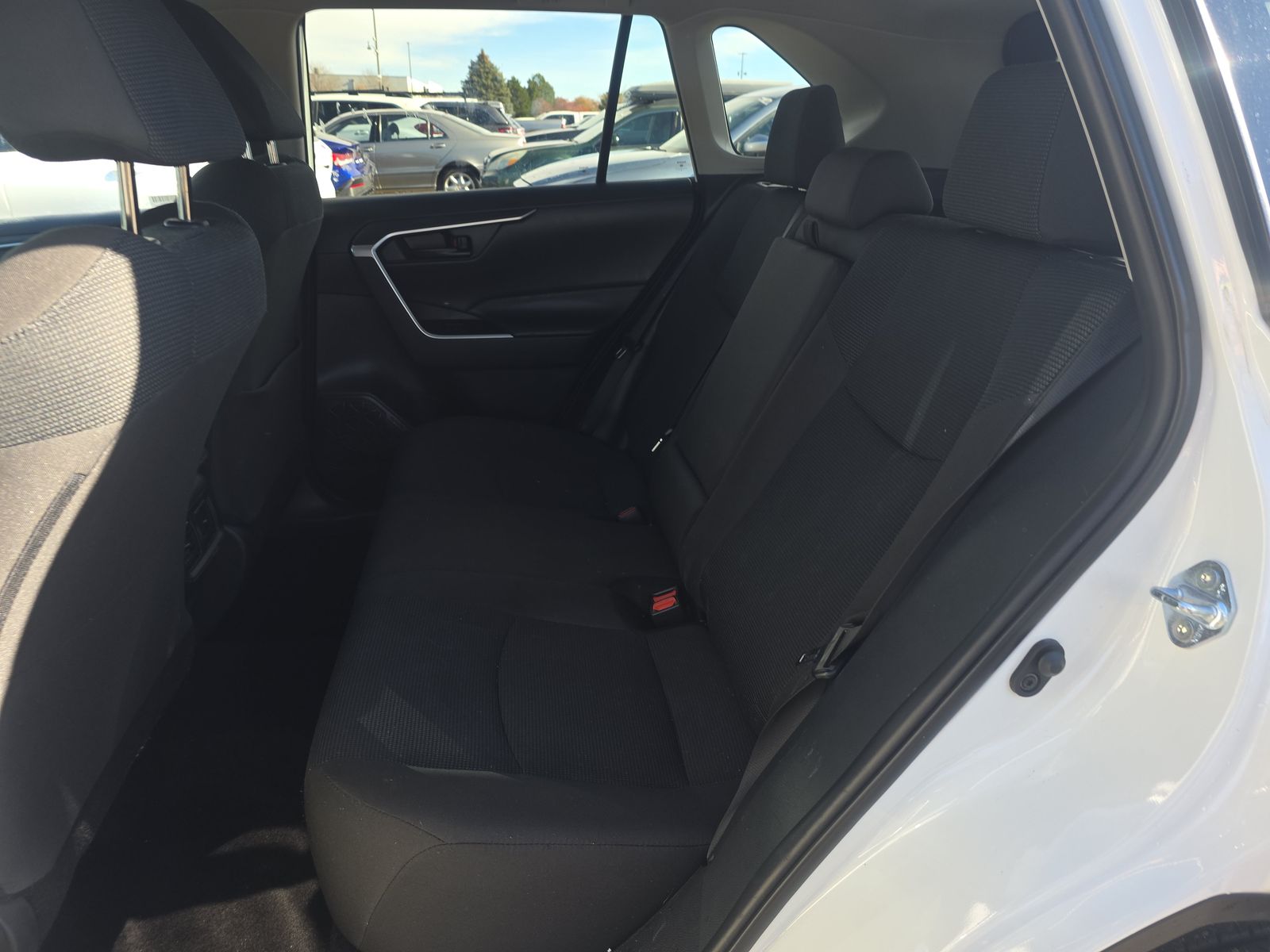 2025 Toyota RAV4 LE FWD