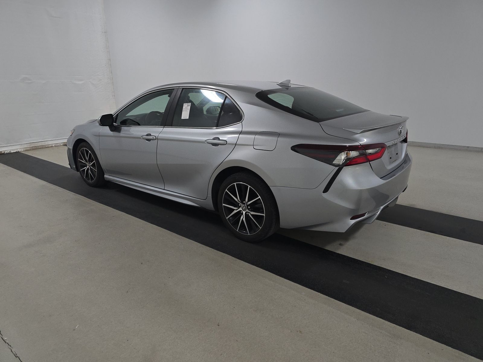 2024 Toyota Camry SE FWD