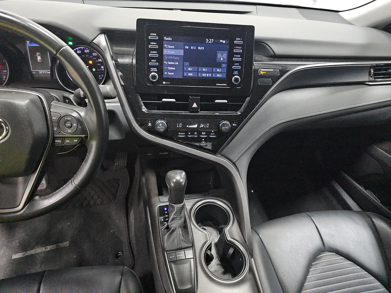 2024 Toyota Camry SE FWD