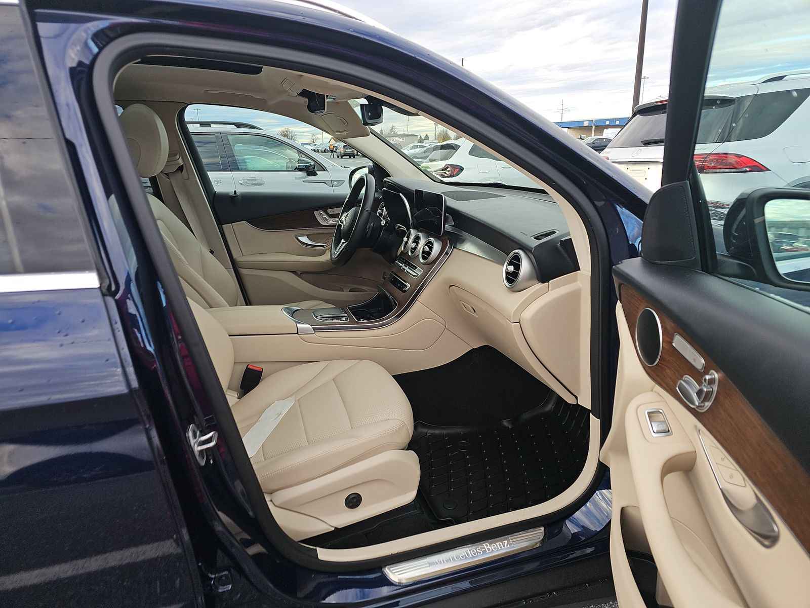 2022 Mercedes-Benz GLC GLC 300 AWD