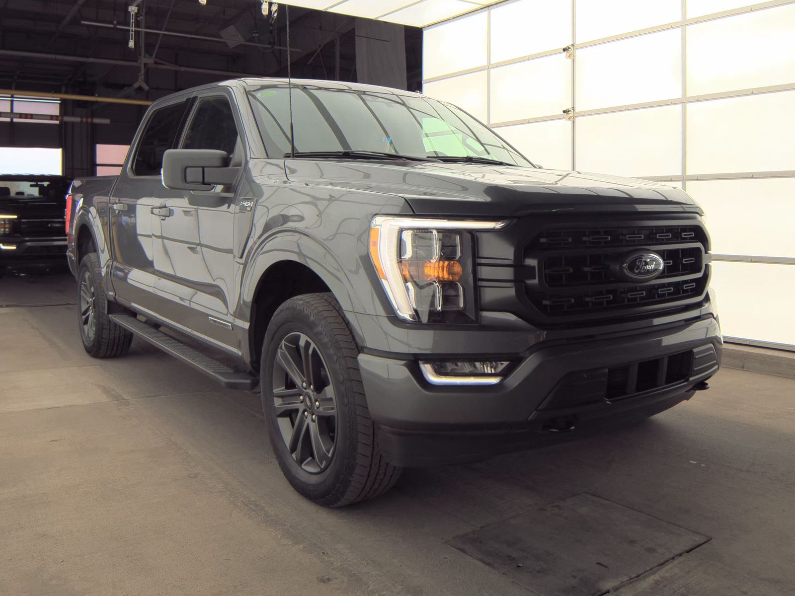 2023 Ford F-150 Hybrid XLT AWD