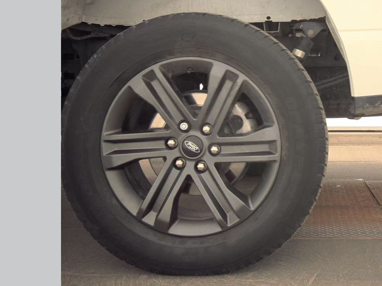 2023 Ford F-150 Hybrid Lariat AWD