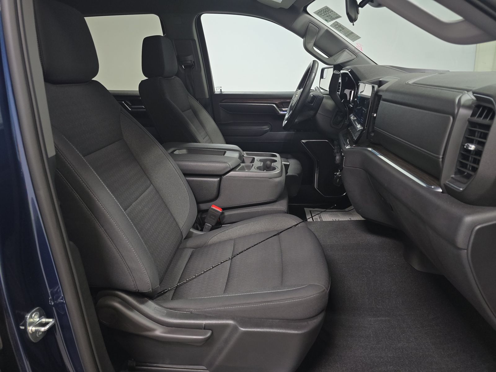 2023 Chevrolet Silverado 1500 LT AWD